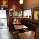 BOSSA BURGER - 内観４：店内