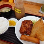 大衆食堂めしどき  - フライ盛り合わせ定食♪