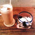 サーカス - アイスチャイとコーヒーゼリー