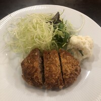 ざくろ 銀座店 - 神戸牛メンチカツ
