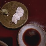 おゝ杉 - 山葵をたっぷり乗せ醤油で味わう