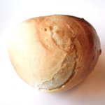 オステリア イル オットブレ - パスタランチ 1000円 の自家製パン