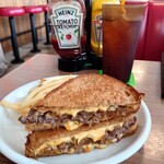 Lucy's Bakery & Kitchen - パティメルト