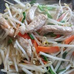 ラーメン金子 - 肉、野菜を炒めて~♪