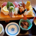 網元料理あさまる - 特上寿司　小鉢、あら汁、茶わん蒸し付き