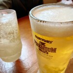 網元料理あさまる - 角ハイボール470円と生ビール凍ったジョッキで560円