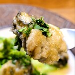 バール トレンタ トレ - ガーリックと唐辛子、ほど良い塩気で、菜の花の甘みが引き立つ