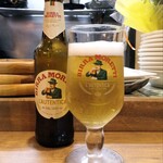 バール トレンタ トレ - イタリア産ビール「モレッティ ラガー」（￥820）。イタリアンに合わせて飲みたいビール