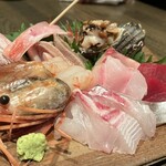 黒ひげ - 刺身盛合せ