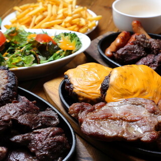 《食べ飲み放題》ステーキやハンバーグなど肉料理を心行くまで♪