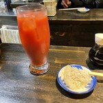 おでんの丸忠 - トマトハイ、お通し(しらす大根おろし)