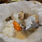 キッチン ブルー グローブ - ご飯を乗せての茸