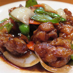 福建家庭料理 旬の香 - 「黒酢鶏」
      “中野の逸品グランプリ”にもノミネート！　鎮江黒酢の爽やかな香りと気高いコクが活きています！
      