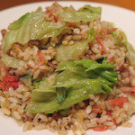 福建家庭料理 旬の香 - 「桜エビとレタス炒飯」　　
      桜エビの香ばしさと卵のまろやかなコクが、フワッとほぐれゆく、優しい響き。。。
      