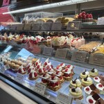 パティスリー アプラノス - シェフの名を冠した「あさだろーる」