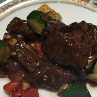 金香楼 - 牛ヒレ肉の黒胡椒炒め