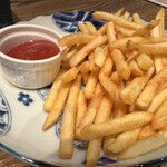 バル DAKEジャナイ中華 - カリカリフライドポテト¥420