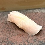 すし匠 - 燻したサワラ