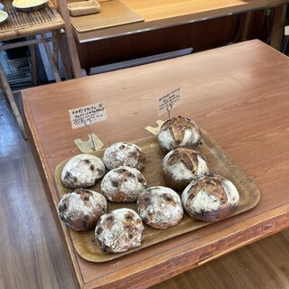 口コミ一覧 : パン家のどん助 （パンヤノドンスケ） - 東新宿