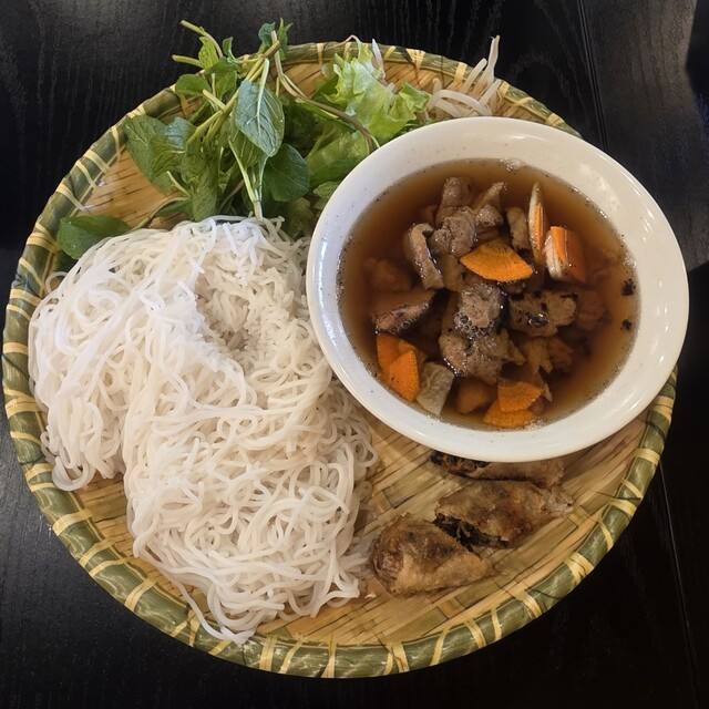 Vietnamese Ryori Hoangun Shibuya Bunkamura Dori Ten