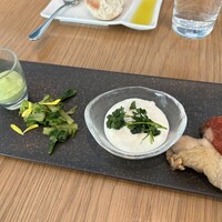 The Living Room with SKY BAR - 