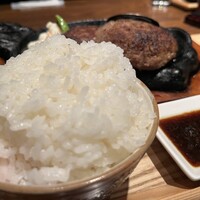 馬刺しと焼き鳥 グルマン三年坂 - 