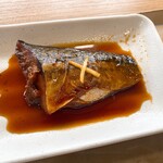おふくろ亭 - 骨無しの鯖の煮付け。250円税込