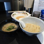 弘明寺丿貫 - 鯵二段仕込みの濃厚つけ蕎麦