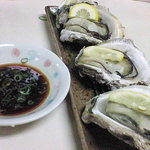 Toku Ichi - 焼き牡蠣