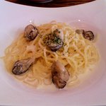 ワインと生パスタのお店 matapota - カキとチーズのクリームソース。お気に入りのパスタです。