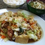 平和食堂 - コンビーフとうふ500円