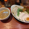 麺 ヒキュウ 六甲道店