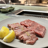 和牛とワイン 焼肉きゅうこん - 