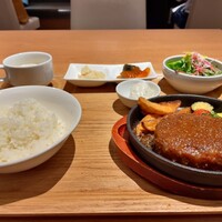 楽食倶楽部 裏小路牛肉店 - 