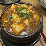 魚と日本酒×焼き鳥 田町商店 - 石鍋ラム肉麻婆豆腐