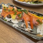 魚と日本酒×焼き鳥 田町商店 - サーモンカルパッチョ