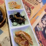 韓国居酒屋 ダンバム - お通し。お通し代ないのに出てくる