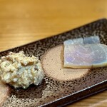 小判寿司 - クロカワカジキは生ハム風の塩漬け。燻製の香りがGOOD♪ 