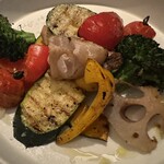 QUAYS pacific grill - 