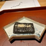 馳走 啐啄一十  - ⑪お煎茶と炭火で焼いた胡麻豆腐