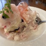 エーケーラボ - 色々なベリーのかき氷　¥1650 ③