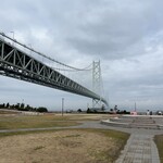 練物屋 道の駅あわじ店 - 雨の明石海峡大橋