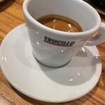 オービカ モッツァレラバー - 〆のエスプレッソw〜。ガツンと来ます