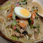 南宝亭 - 『デラックスちゃんぽん』　1,001円