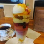 クリクリ - 春色フルーツパフェ¥1250(〜2025.3.24)