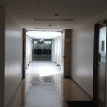 みっちゃん食堂 - 管理棟3階  エレベーター前を左(掲示板前)   渡り廊下を渡る