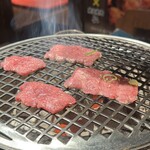 炭火焼肉　仁 - 