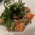 ワインとイタリア料理 141 - 鶏せせりのソテー、フルーツトマトと西洋わさび