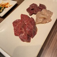 焼肉うしごろ 新宿三丁目店 - 