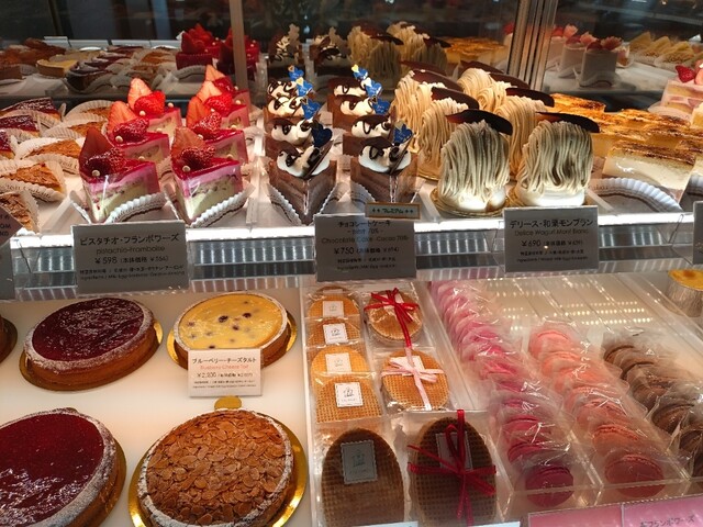 アンドメルシィ クラ オオイシダ店の手作りケーキとカフェ体験 &ndash; 大石田の人気スイーツスポット